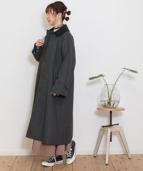 コーデュロイ衿ステンカラーコート 商品説明クラシカルな雰囲気のステンカラーコート■Point・コーデュロイの襟がポイントのステンカラーコート。・ラグランスリーブで袖 P1239200729(9438円)
