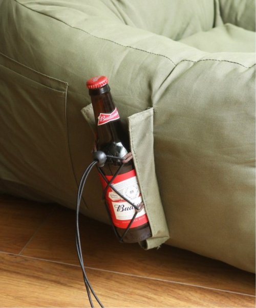 【OUTPUT LIFE】コンプレッションガーデンソファ 自動膨張式 時間 OUTPUT LIFE 自動的に膨らみます 本体が膨らむ時間の目安は 早くフワフワに膨らませるポイントは手でカバーを叩いたり 本体を振ると効果的です カバーのシワは数日で自然に消えます