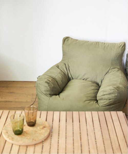 【OUTPUT LIFE】コンプレッションガーデンソファ 自動膨張式 時間 OUTPUT LIFE 自動的に膨らみます 本体が膨らむ時間の目安は 早くフワフワに膨らませるポイントは手でカバーを叩いたり 本体を振ると効果的です カバーのシワは数日で自然に消えます