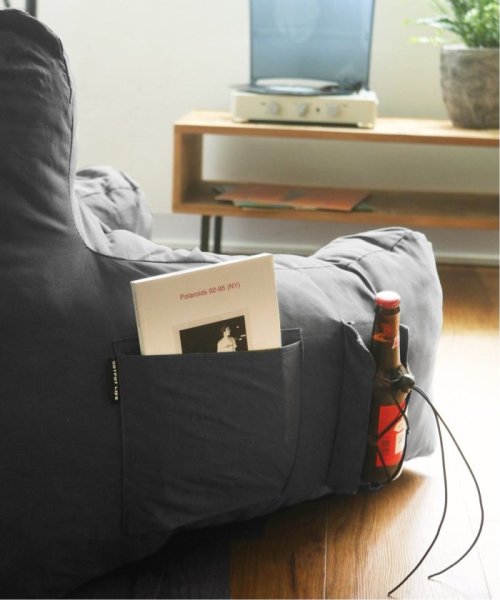 【OUTPUT LIFE】コンプレッションガーデンソファ 自動膨張式 時間 OUTPUT LIFE 自動的に膨らみます 本体が膨らむ時間の目安は 早くフワフワに膨らませるポイントは手でカバーを叩いたり 本体を振ると効果的です カバーのシワは数日で自然に消えます