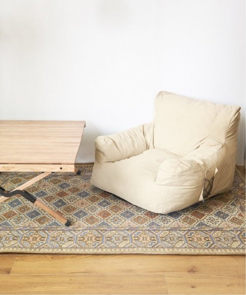 【OUTPUT LIFE】コンプレッションガーデンソファ 自動膨張式 時間 OUTPUT LIFE 自動的に膨らみます 本体が膨らむ時間の目安は 早くフワフワに膨らませるポイントは手でカバーを叩いたり 本体を振ると効果的です カバーのシワは数日で自然に消えます