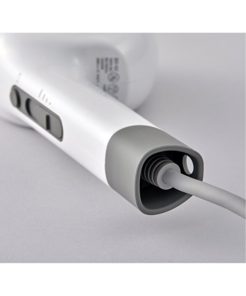 【CADO/カドー】 HAIR DRYER　ヘア ドライヤー Function CADO/カドー 000W 髪と地肌にやさしい3つのポイント 風量