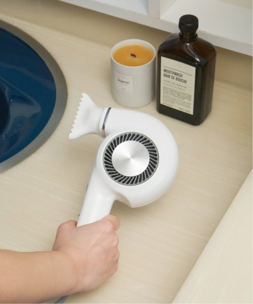 【CADO/カドー】 HAIR DRYER　ヘア ドライヤー Function CADO/カドー 000W 髪と地肌にやさしい3つのポイント 風量