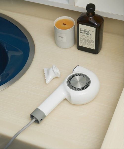 【CADO/カドー】 HAIR DRYER　ヘア ドライヤー Function CADO/カドー 000W 髪と地肌にやさしい3つのポイント 風量