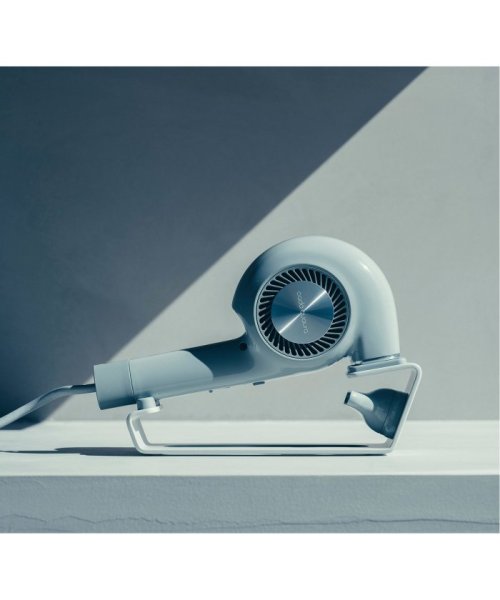 【CADO/カドー】 HAIR DRYER　ヘア ドライヤー Function CADO/カドー 000W 髪と地肌にやさしい3つのポイント 風量