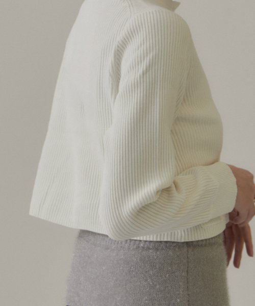 リブクルーネックショートカーディガン －CreamyCotton /クリーミーコットン－ Creamy Cottonのクルーネックカーディガン Cotton クリーミーコットン ■モデル身長 着用サイズ