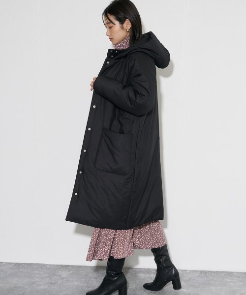 【Audrey and John Wad】コットンシルク厚中わたフーデッドコート 着用サイズ：M　着用カラー：オフホワイト