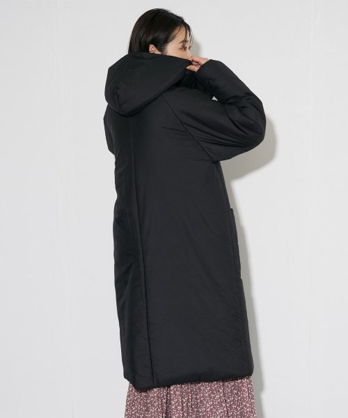 【Audrey and John Wad】コットンシルク厚中わたフーデッドコート 着用サイズ：M　着用カラー：オフホワイト