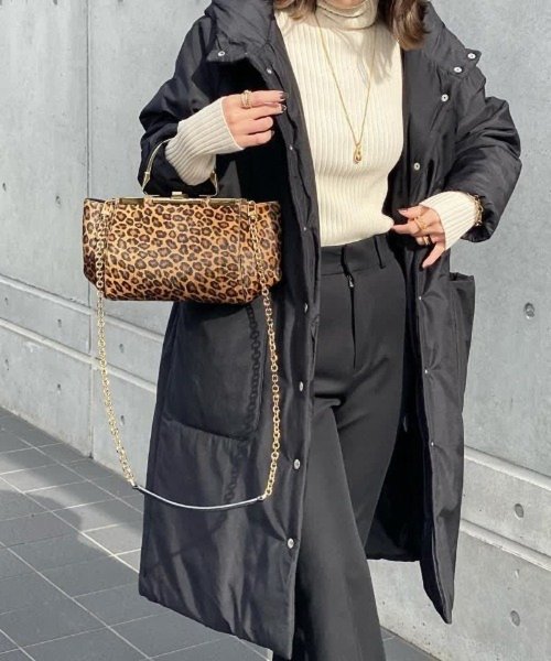 【Audrey and John Wad】コットンシルク厚中わたフーデッドコート 着用サイズ：M　着用カラー：オフホワイト