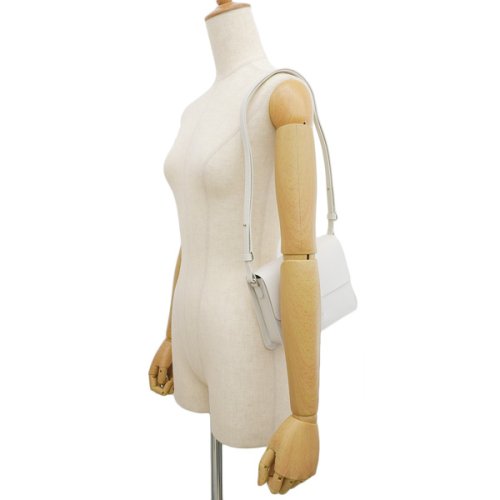 IL BISONTE イルビゾンテ 斜めがけ ショルダー バッグ レザー 