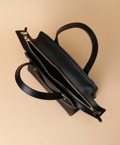 フロントベルトデザイン ハンドバッグ 