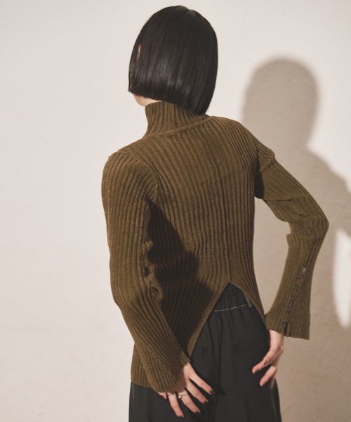 【Audrey and John Wad】2タックカーブパンツ H164 B79 W58 H82 5cm 着用サイズ：M　着用カラー：ブラック 着用サイズ：M　着用カラー：グレイッシュベージュ