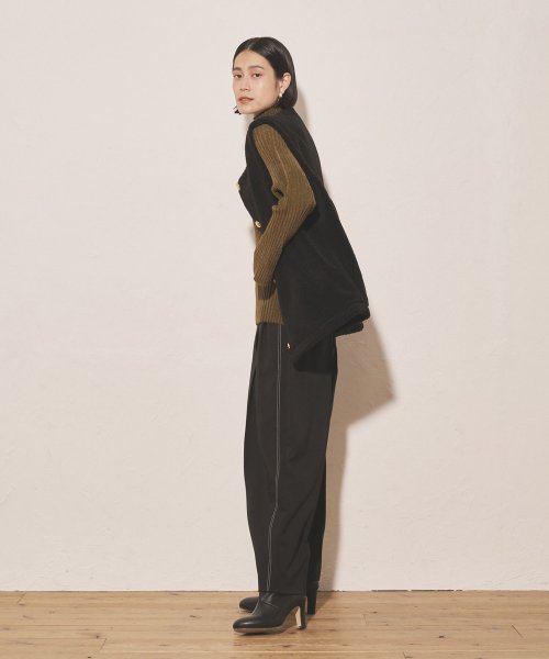 【Audrey and John Wad】2タックカーブパンツ H164 B79 W58 H82 5cm 着用サイズ：M　着用カラー：ブラック 着用サイズ：M　着用カラー：グレイッシュベージュ