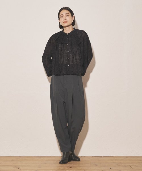 【Audrey and John Wad】2タックカーブパンツ H164 B79 W58 H82 5cm 着用サイズ：M　着用カラー：ブラック 着用サイズ：M　着用カラー：グレイッシュベージュ