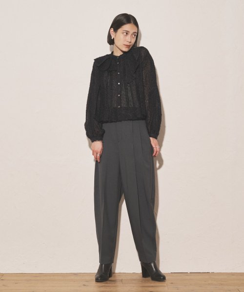 【Audrey and John Wad】2タックカーブパンツ H164 B79 W58 H82 5cm 着用サイズ：M　着用カラー：ブラック 着用サイズ：M　着用カラー：グレイッシュベージュ