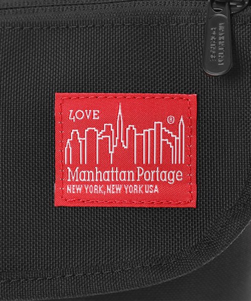 Manhattan Portage(マンハッタンポーテージ)/Nylon Messenger Bag Flap Zipper Pocket w/ BE@RBRICK 2023/img09