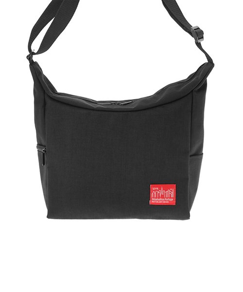 Manhattan Portage(マンハッタンポーテージ)/Bed－Stuy Shoulder Bag w/ BE@RBRICK 2023/img01