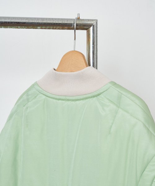 【Audrey and John Wad】コットンシルク厚中わたMA－1 H168 B78 W57