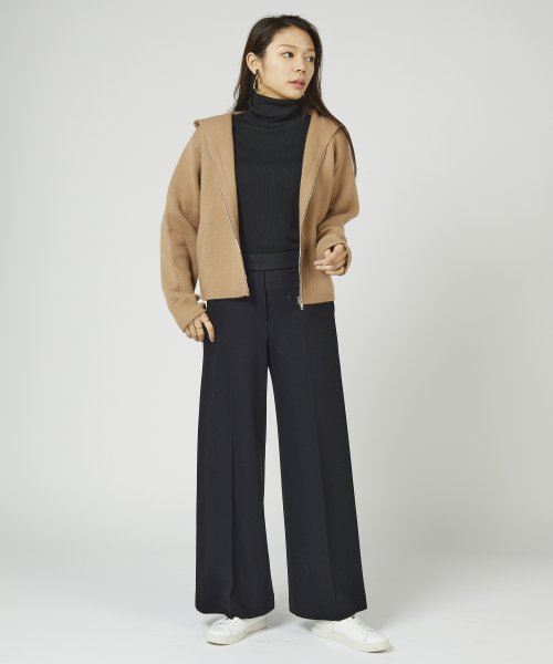 トップス　LANA CASH VARSITY HOODIE 