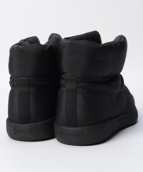 レディース イン/アウト パファー ブーティ 