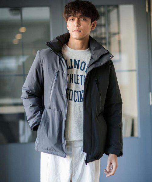 「西川ダウン(R)」フードデタッチャブルMATSUMIダウン 西川ダウン シリーズの定番モデル MATSUMI スタンドネックブルゾンとしてもお楽しみいただけるデザイン