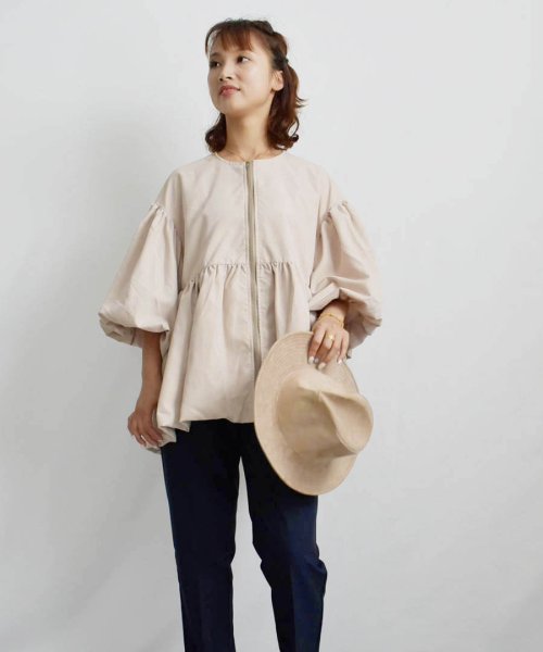 ARGO TOKYO(アルゴトウキョウ)/Puff Sleeve Flear Blouse 23063 パフスリーブフレアブラウス　フレアブラウス　パフスリーブ　ギャザーブラウス　フレアトップス　ブラウ/img12