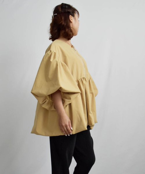 ARGO TOKYO(アルゴトウキョウ)/Puff Sleeve Flear Blouse 23063 パフスリーブフレアブラウス　フレアブラウス　パフスリーブ　ギャザーブラウス　フレアトップス　ブラウ/img27