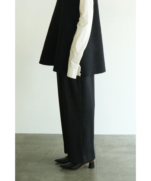 CLANE(クラネ)/WOOL BASIC TUCK PANTS/img07