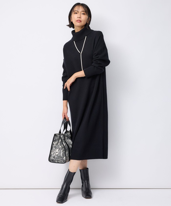 ☆極美品☆　レオナール　ウール　オフタートル　ウールワンピース　４２ WEB限定】 ウォッシャブルウール タートルニットワンピース