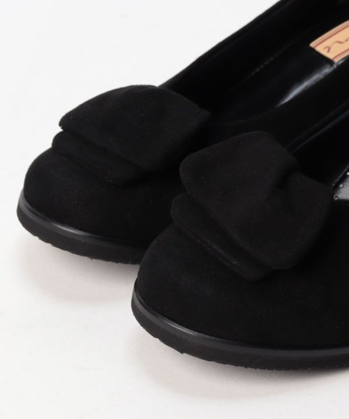 マダム・ナディーヌ〈魔法のブラックフォーマルシューズ〉 M1765346319 (13640円)