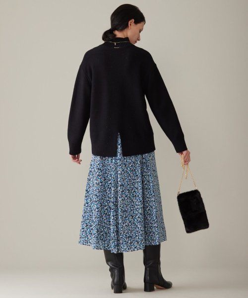 【洗える】フラワーペタルプリント スカート 商品説明軽やかな揺れが美しい柄プリントスカート■デザイン花や花びらをステンドグラスのような幾何柄に落とし込みちりばめた、華やかな柄のプリントスカートです。サイドタックで程 I1754270346(13530円)