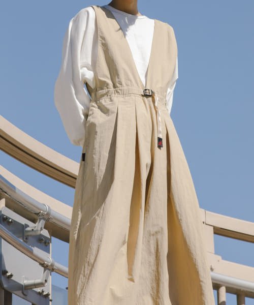 『別注』『撥水/2WAY仕様』GRAMICCI　アクティブナイロンサロペット パンツの2WAY仕様 165cm BEIGE