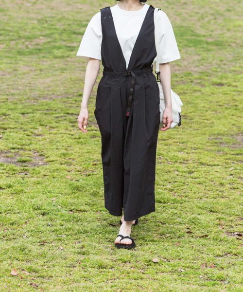 『別注』『撥水/2WAY仕様』GRAMICCI　アクティブナイロンサロペット パンツの2WAY仕様 165cm BEIGE