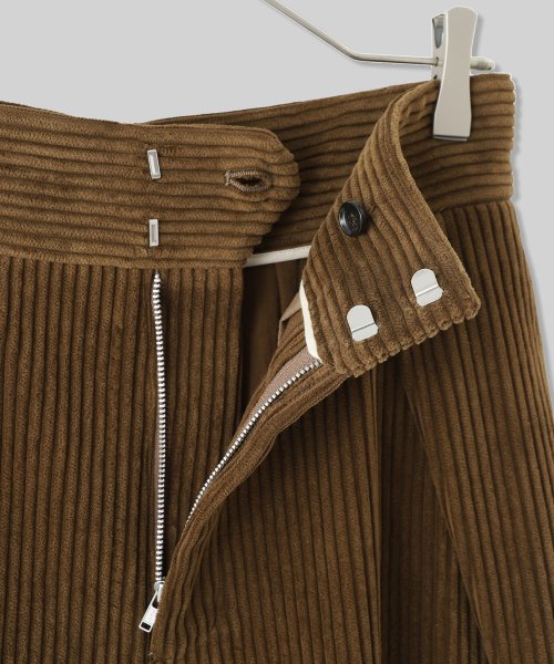 【Liyoca】太コールタックパンツ －手洗い可－ H165 B78 W58 Liyoca 5cm U1687884792(12870円)