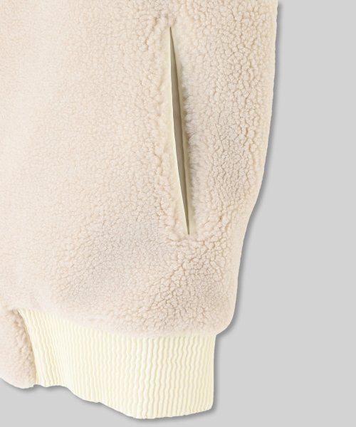 【Audrey and John Wad】ジップアップボアブルゾン H164 B79 W58 H82