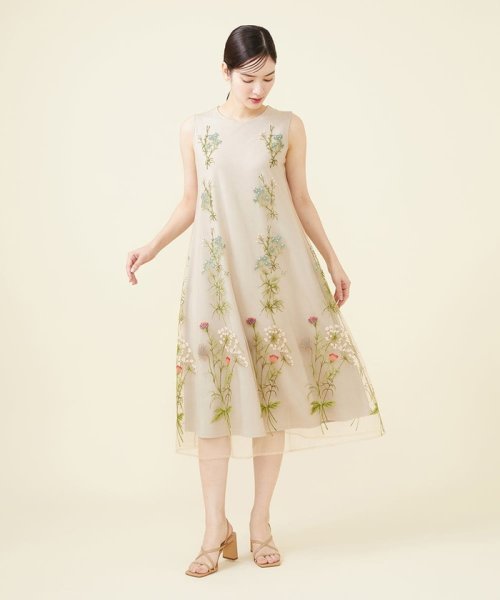 Sybilla(シビラ)/フラワー刺繍チュールノースリーブドレス/img01