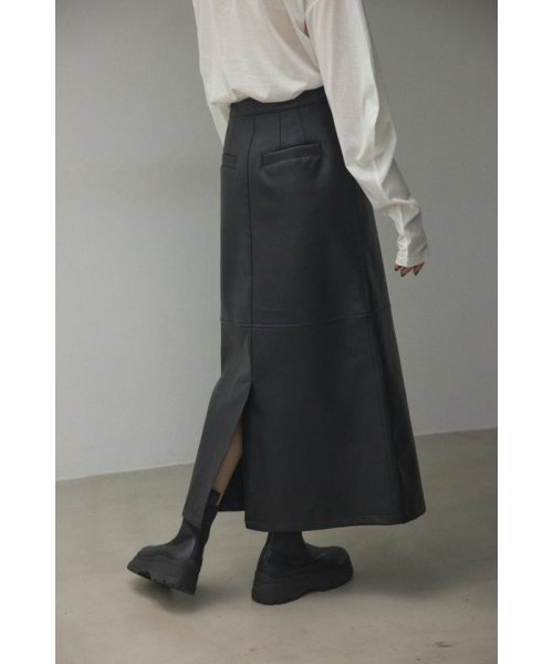 BLACK BY MOUSSY(ブラックバイマウジー)/fake leather skirt/img03
