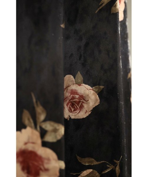 CAWAII(カワイイ)/ロココな薔薇が咲くベロア調ロングスカート/img01