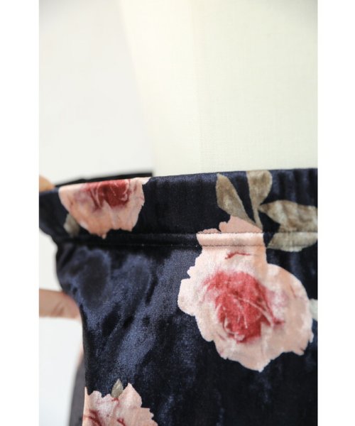 CAWAII(カワイイ)/ロココな薔薇が咲くベロア調ロングスカート/img18