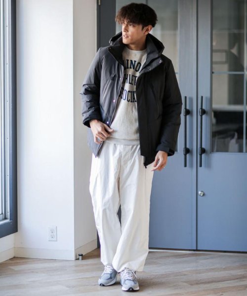 「西川ダウン(R)」フードデタッチャブルMATSUMIダウン 西川ダウン シリーズの定番モデル MATSUMI スタンドネックブルゾンとしてもお楽しみいただけるデザイン