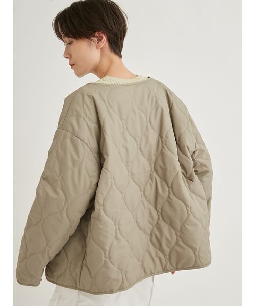 【emmi atelier】撥水中綿インナー付きブルゾン 商品説明■撥水加工■防風透け感:なし裏地：有り生地の厚さ:やや厚手ポケット：有り伸縮性:ほぼなし■Designマット感があり、軽くしなやかな風合い R2022888541(15444円)