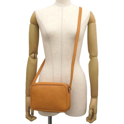 IL BISONTE イルビゾンテ 斜めがけ ショルダー バッグ レザー 商品説明イルビゾンテ/ILBISONTE/ショルダーバッグ上質で柔らかなレザー仕立てのスクエアショルダーバッグ。定番フ J1830795743(13900円)