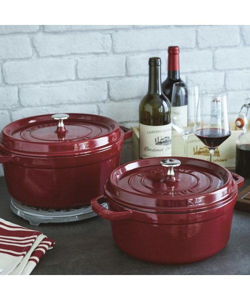 staub(ストウブ)/ストウブ STAUB 鍋 ラウンド ホーロー鍋 ピコ ココット 2.2L 20cm IH対応 蓋付き PICO COCOTTE ワイン レッド ロイヤルブルー/img01