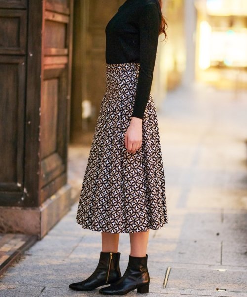 【洗える】オーバーラップサークルプリントスカート 