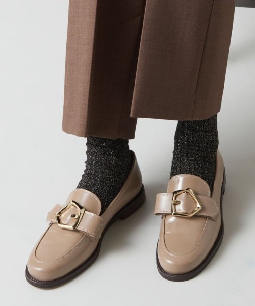 アシンメトリーバックル フラット20↑ あらかじめご了承ください