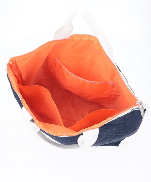 DELUXE EASY CARRY TOTEセーターキルティングネイビー DELUXE EASY CARRY