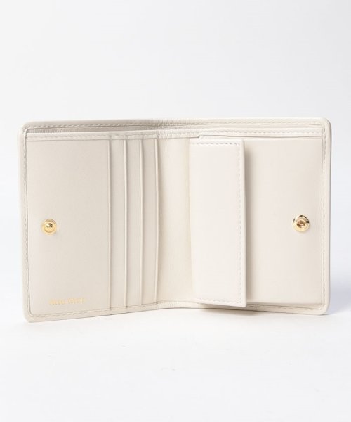 【MIU MIU】ミュウミュウ　5MV2042FPP　F0K41　レディース　MATELASSE マテラッセ　二つ折り財布　LAGUNA　ラグーナ MIU
