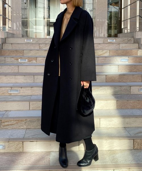 【Audrey and John Wad】ビッグカラーロングチェスターコート 着用サイズ：M　着用カラー：ブラック