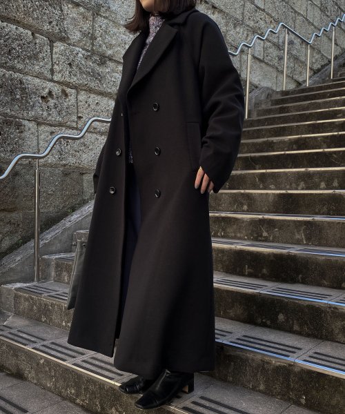 【Audrey and John Wad】ビッグカラーロングチェスターコート 着用サイズ：M　着用カラー：ブラック