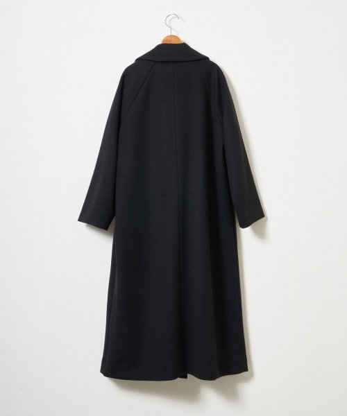 【Audrey and John Wad】ビッグカラーロングチェスターコート 着用サイズ：M　着用カラー：ブラック